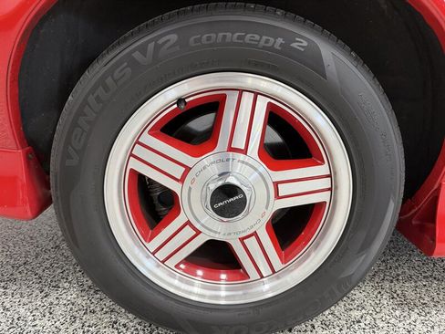 Used 1992 Chevrolet Camaro Z28 RWD image 31