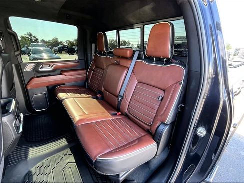 Used 2024 GMC Sierra 2500 Denali Ultimate w/ Max Trailering Package AWD/4WD image 25