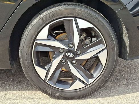 Used 2023 Hyundai Elantra SEL w/ Convenience Package image 33