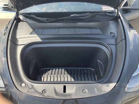 Used 2023 Tesla Model Y Performance AWD/4WD image 26