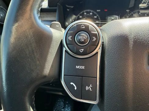 Used 2018 Land Rover Discovery HSE Luxury AWD/4WD image 23