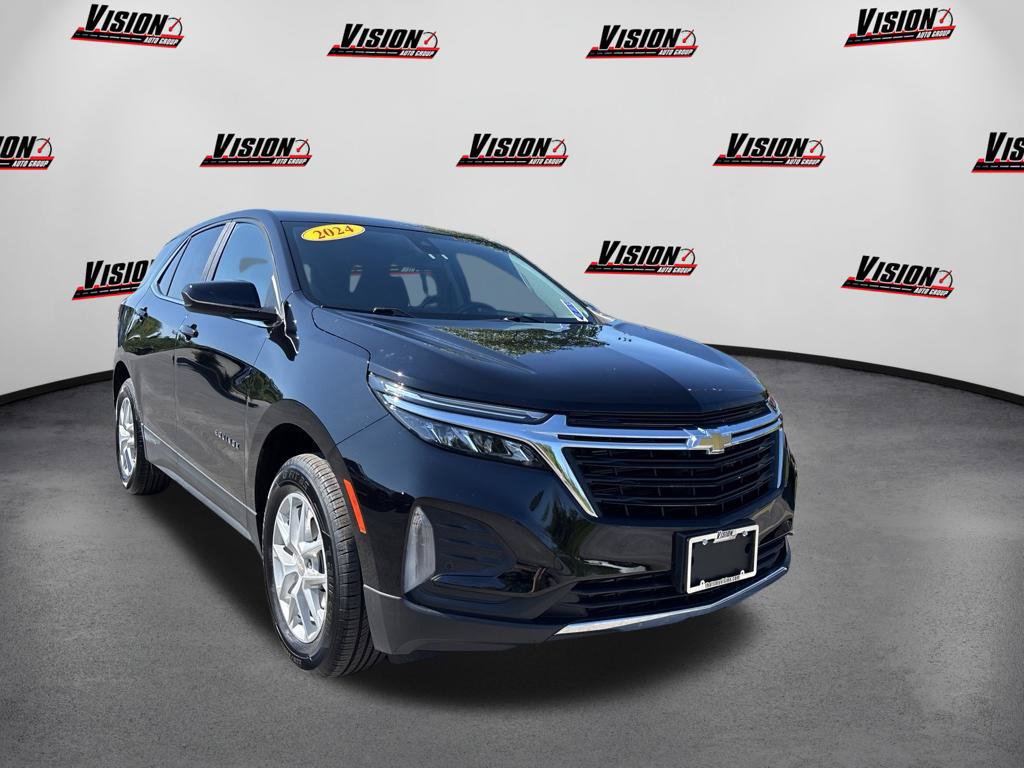 Used 2024 Chevrolet Equinox LT AWD/4WD image 3