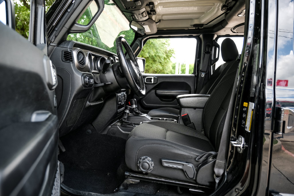Used 2021 Jeep Wrangler Unlimited Sport AWD/4WD image 44