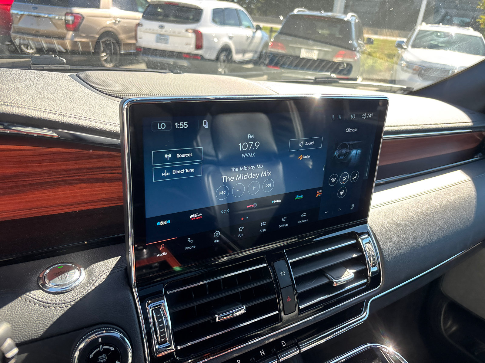 Certified 2024 Lincoln Navigator Reserve AWD/4WD image 19