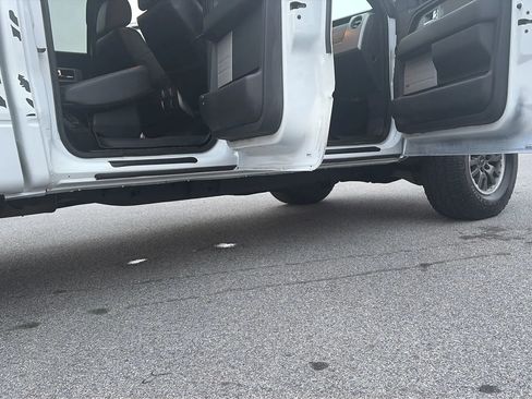 Used 2011 Ford F150 Raptor w/ Raptor Luxury Pkg image 46