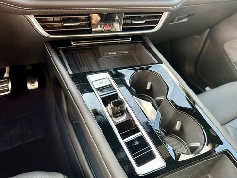 New 2026 Volkswagen Atlas Cross Sport SEL Premium R-Line AWD/4WD image 25