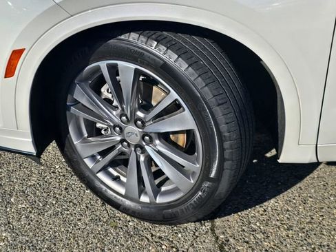 Used 2022 Cadillac XT6 Premium Luxury FWD image 29