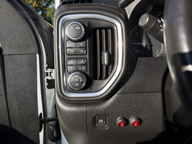 Used 2021 GMC Sierra 2500 AT4 AWD/4WD image 17