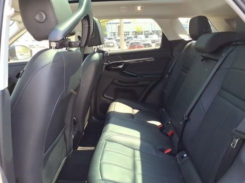Used 2023 Land Rover Range Rover Evoque SE AWD/4WD image 17