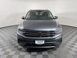 Used 2022 Volkswagen Tiguan SE image 2