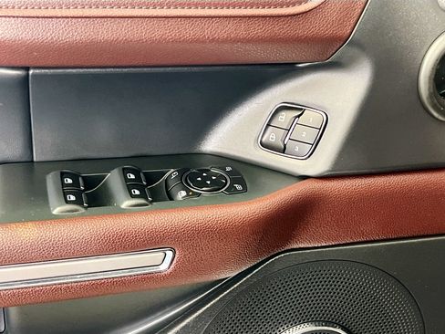 Used 2023 Ford Expedition Limited image 16