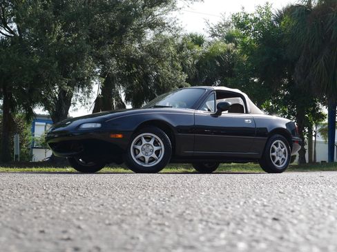 Used 1997 MAZDA MX-5 Miata RWD image 67