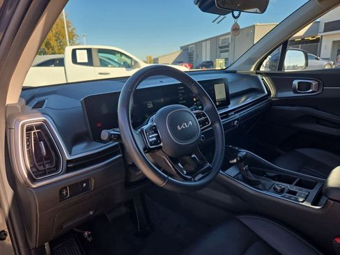 Certified 2024 Kia Sorento S image 2