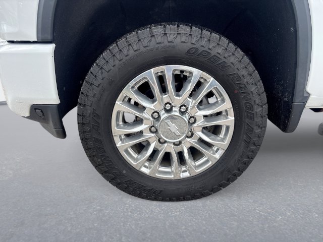 Used 2020 Chevrolet Silverado 2500 High Country w/ Technology Package AWD/4WD image 10