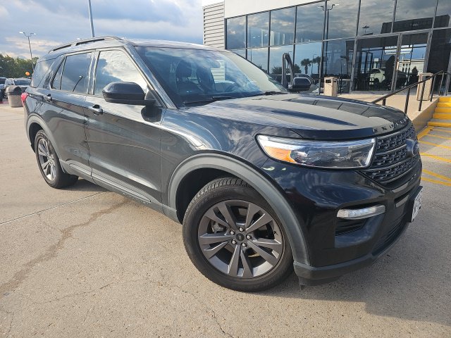 Used 2022 Ford Explorer XLT w/ Equipment Group 202A RWD image 7