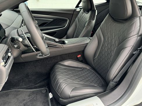 Used 2024 Aston Martin DB12 Coupe image 15
