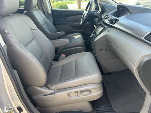 Used 2015 Honda Odyssey Touring Elite image 22