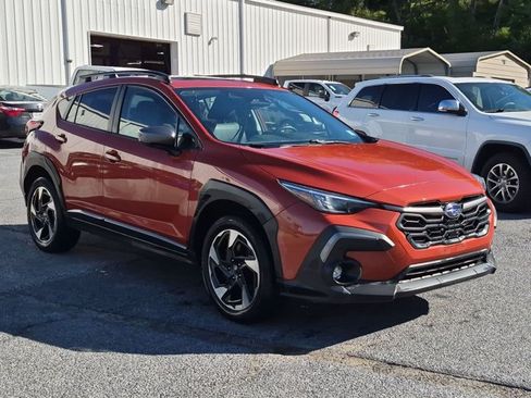 Used 2024 Subaru Crosstrek 2.5i Limited AWD/4WD image 3
