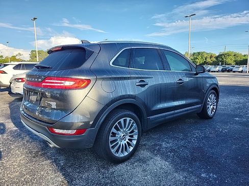Used 2017 Lincoln MKC Reserve FWD image 2