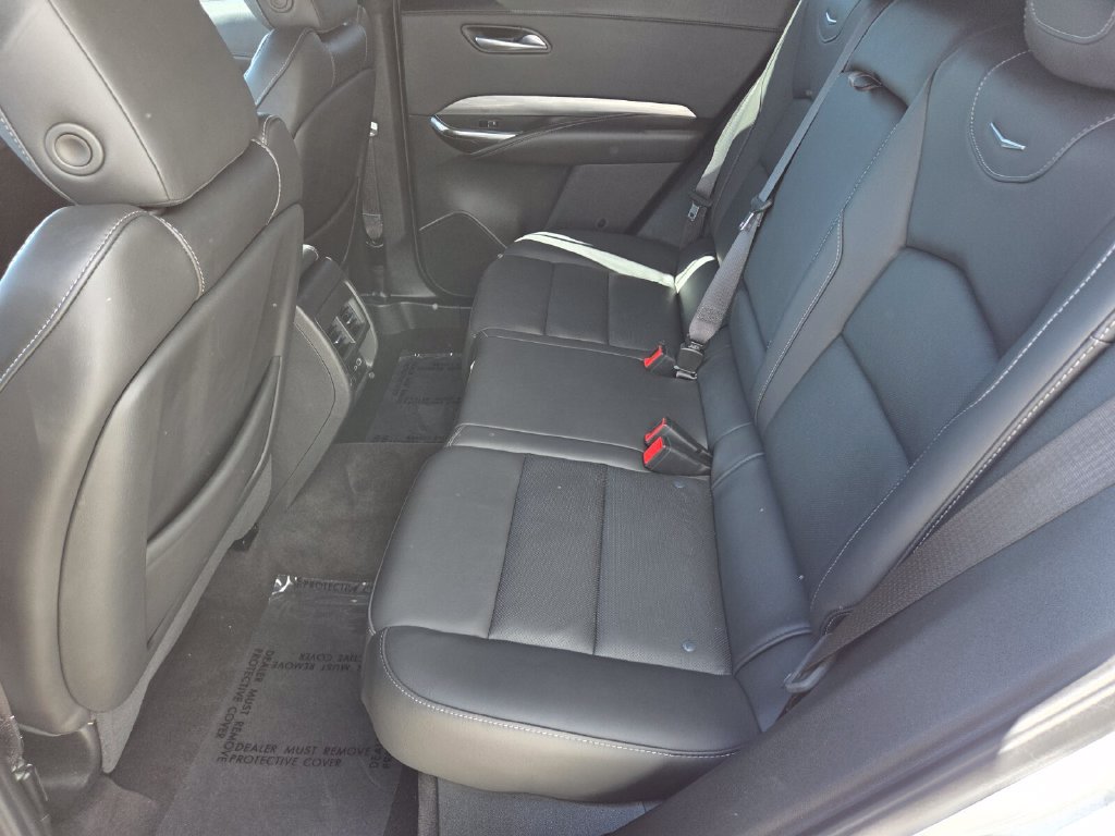 Used 2024 Cadillac XT4 Premium Luxury AWD/4WD image 15