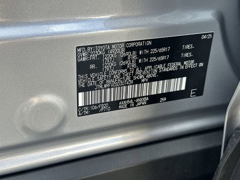 Used 2025 Toyota RAV4 LE AWD/4WD image 35