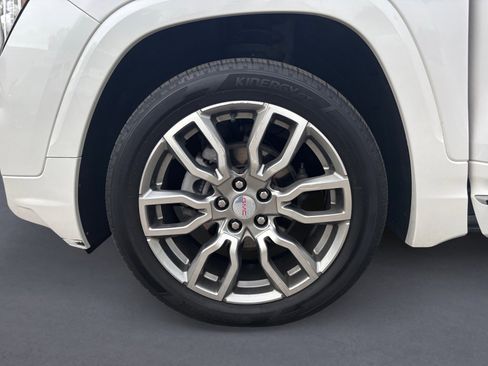 Used 2022 GMC Terrain Denali w/ LPO, Floor Liner Package image 14