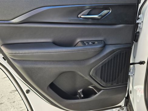 New 2025 Jeep Grand Cherokee 4WD image 21