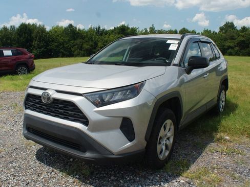 Used 2020 Toyota RAV4 LE w/ All Weather Liner Package AWD/4WD image 5