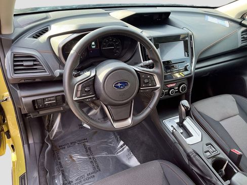 Used 2023 Subaru Crosstrek 2.0i Premium image 9