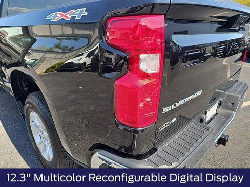 Used 2025 Chevrolet Silverado 1500 LT image 36