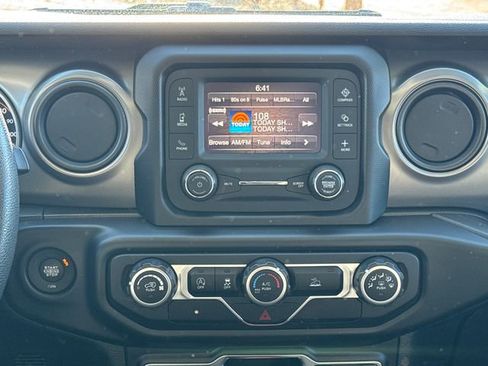 Used 2021 Jeep Wrangler Unlimited Sport image 22