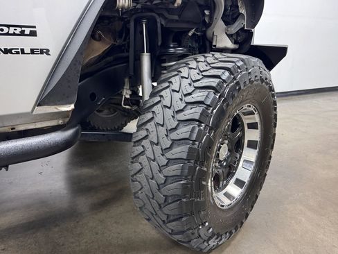 Used 2012 Jeep Wrangler Sport image 17