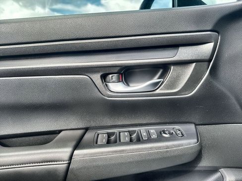 Used 2024 Honda CR-V LX image 13