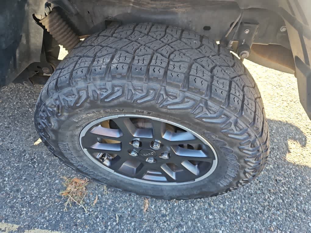 Used 2020 Jeep Gladiator Sport AWD/4WD image 3