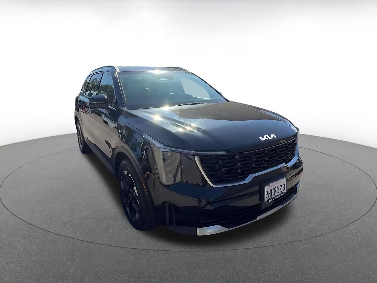Used 2024 Kia Sorento S FWD image 3