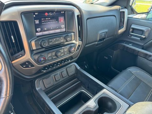 Used 2015 GMC Sierra 1500 Denali w/ Driver Alert Package AWD/4WD image 28