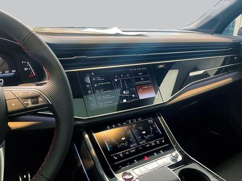 New 2026 Audi SQ7 Prestige AWD/4WD image 6