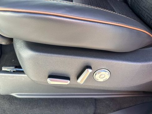 New 2025 Lincoln Navigator L Black Label image 12