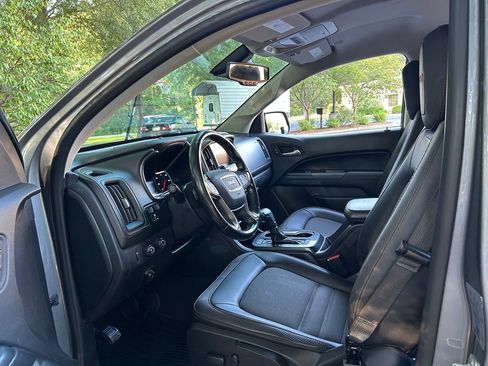 Used 2021 GMC Canyon AT4 w/ Driver Alert Package AWD/4WD image 39