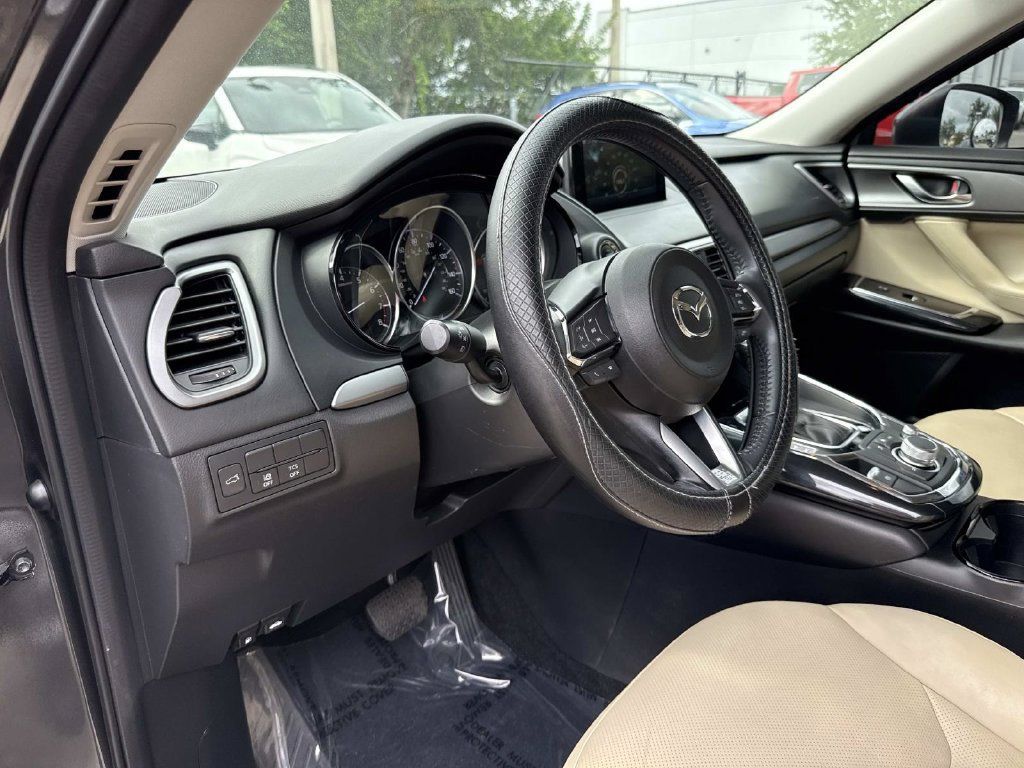 Used 2019 MAZDA CX-9 Touring FWD image 21
