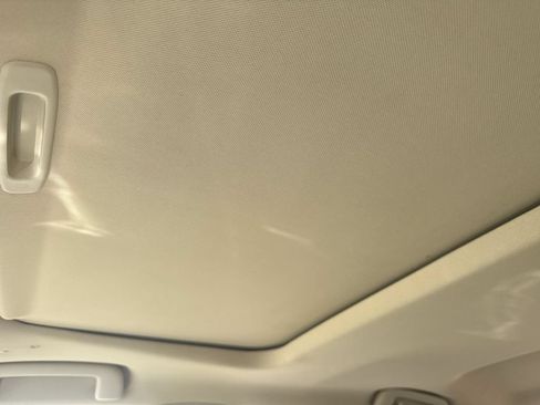 Used 2017 Toyota Avalon XLE Plus FWD image 20