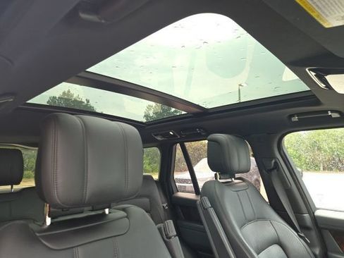 Used 2020 Land Rover Range Rover HSE AWD/4WD image 18