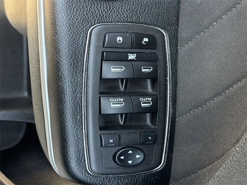 Used 2023 Dodge Charger R/T w/ Performance Handling Group image 10