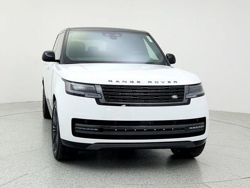 New 2025 Land Rover Range Rover Long Wheelbase SE image 2