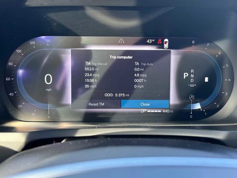 Used 2025 Volvo XC90 B5 Plus w/ Protection Package Premier image 26