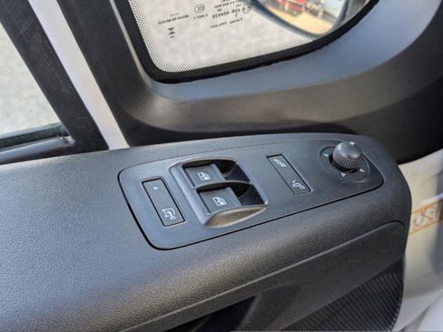 New 2025 RAM ProMaster 1500 w/ Premium Convenience Group image 15