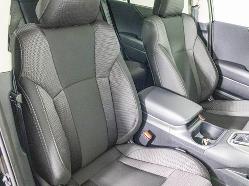 Used 2025 Subaru Outback Premium w/ Popular Package #1A image 38