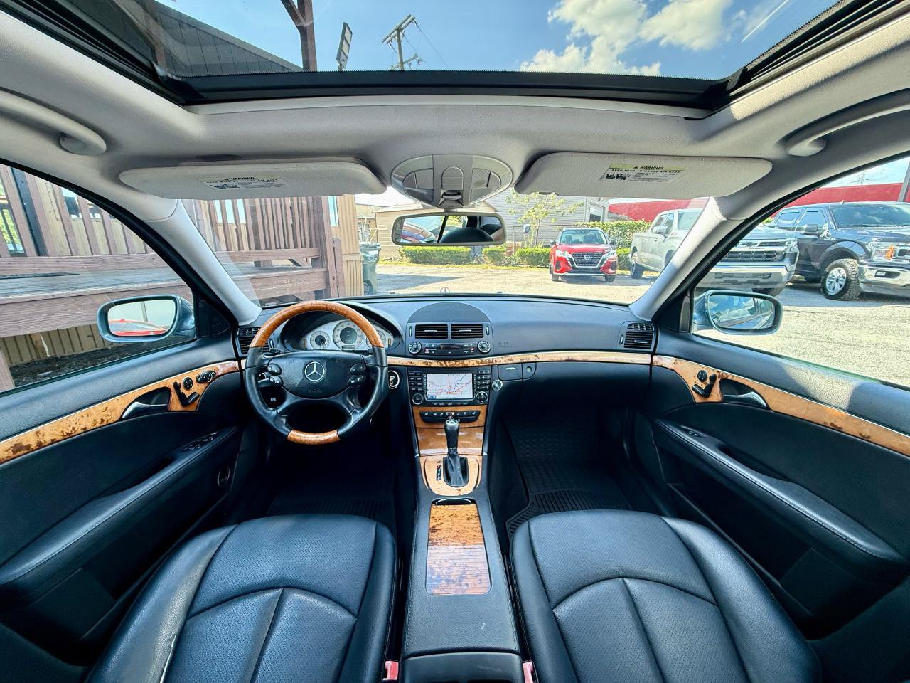 Used 2008 Mercedes-Benz E 350 4MATIC Sedan image 33