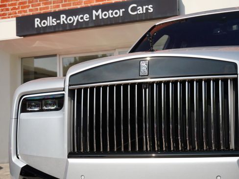 Certified 2026 Rolls-Royce Cullinan Black Badge AWD/4WD image 7