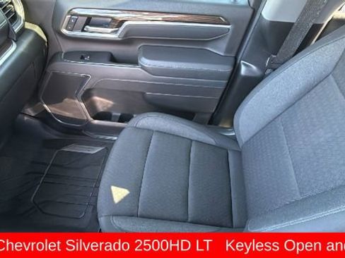 Used 2025 Chevrolet Silverado 2500 LT w/ Convenience Package AWD/4WD image 12